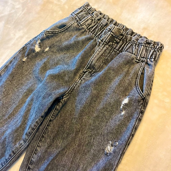 Black High rise, paper bag style mom jeans, - Picture 2 of 5